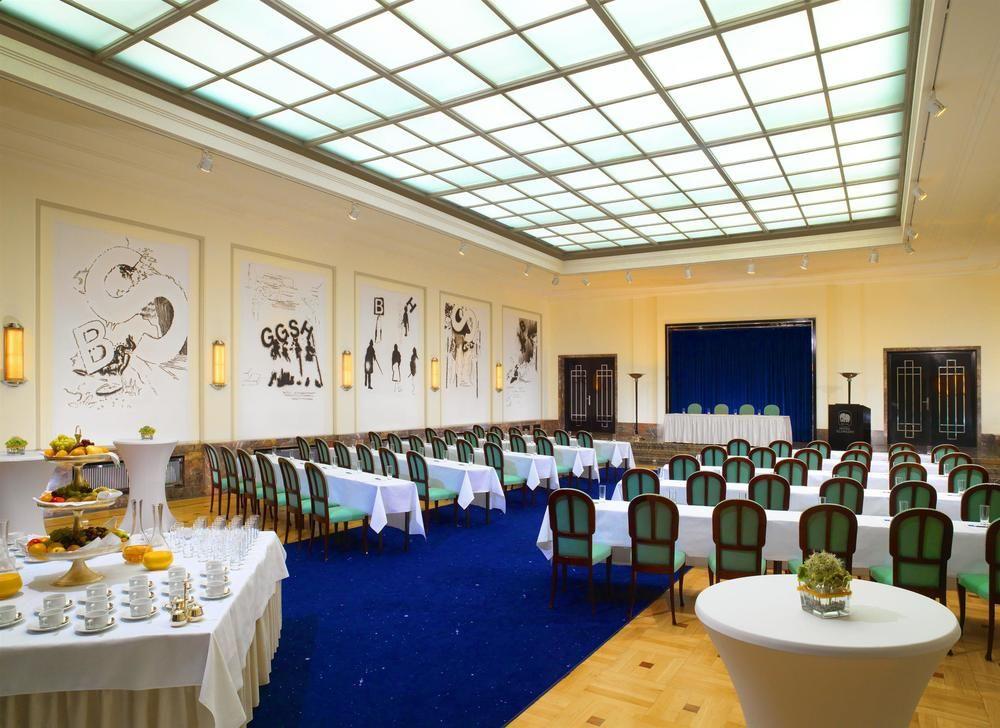 Hotel Elephant Weimar, Autograph Collection Exteriör bild The interior of the restaurant