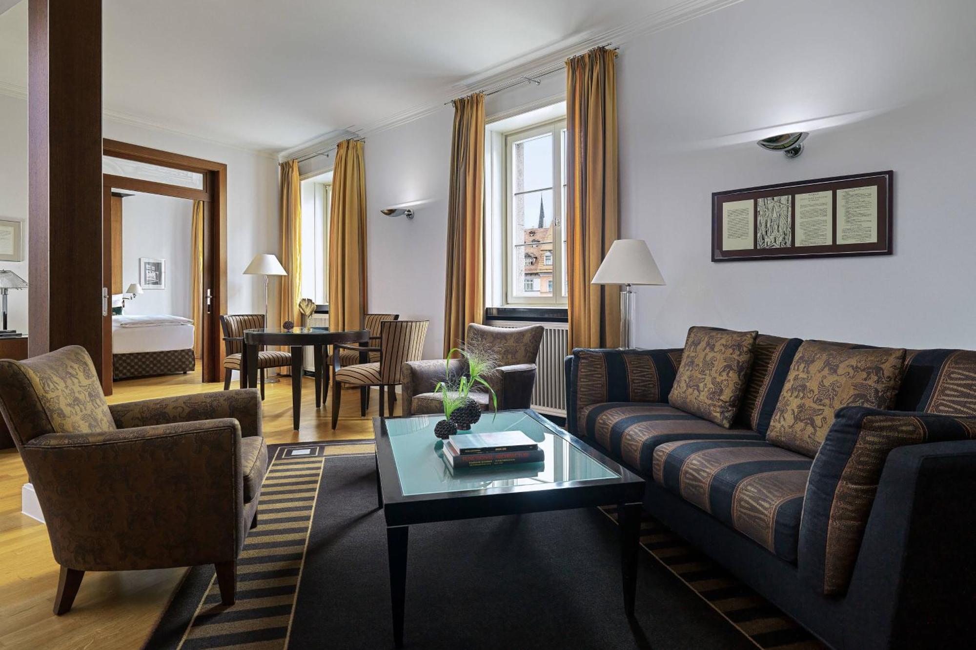 Hotel Elephant Weimar, Autograph Collection Exteriör bild Suite at the Hotel
