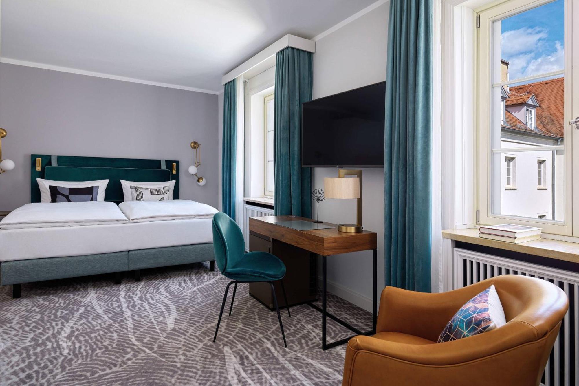 Hotel Elephant Weimar, Autograph Collection Exteriör bild Deluxe room