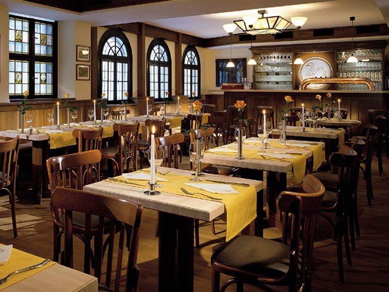 Hotel Elephant Weimar, Autograph Collection Exteriör bild Restaurant interior