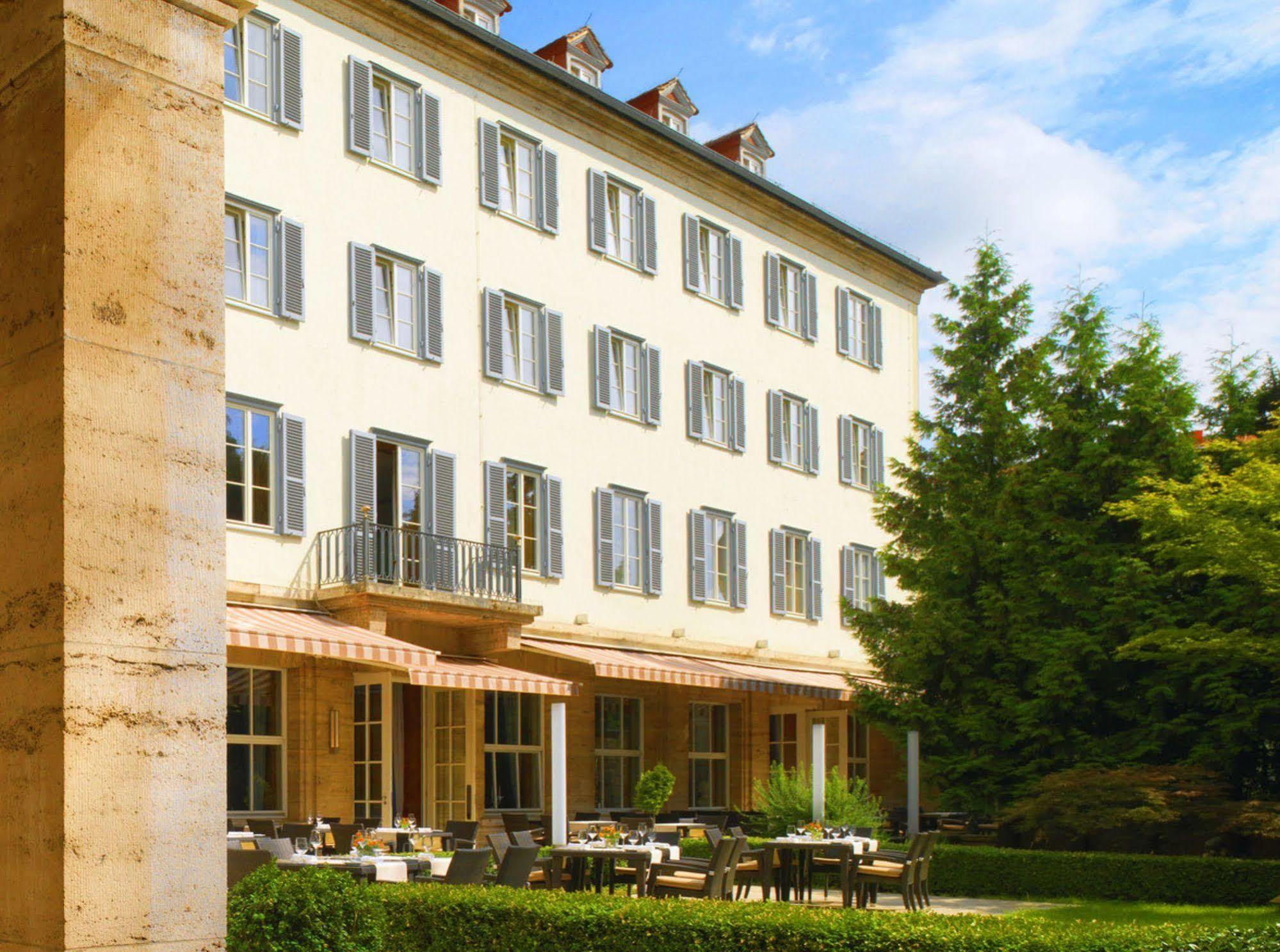 Hotel Elephant Weimar, Autograph Collection Exteriör bild The Hotel de Ligne